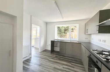 Meadowvale Crescent, Clifton, Nottingham - Image 2